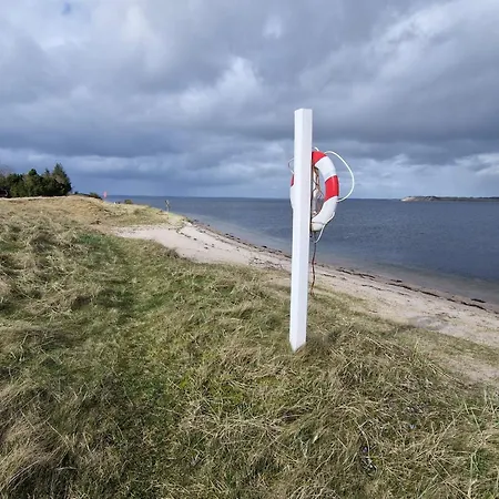 8 Person In Hojslev-by Traum *